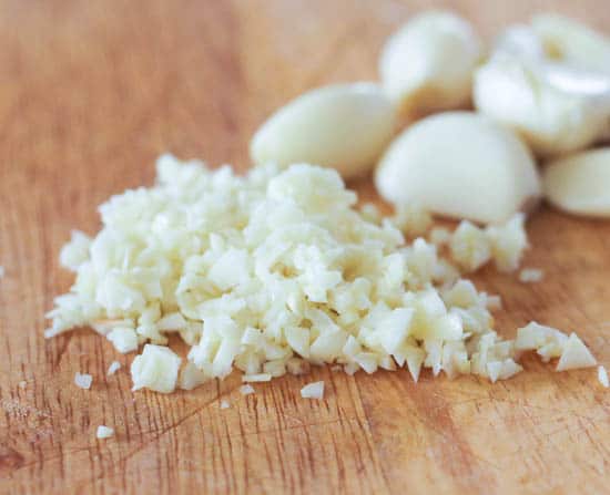 Crushed vs Minced Garlic