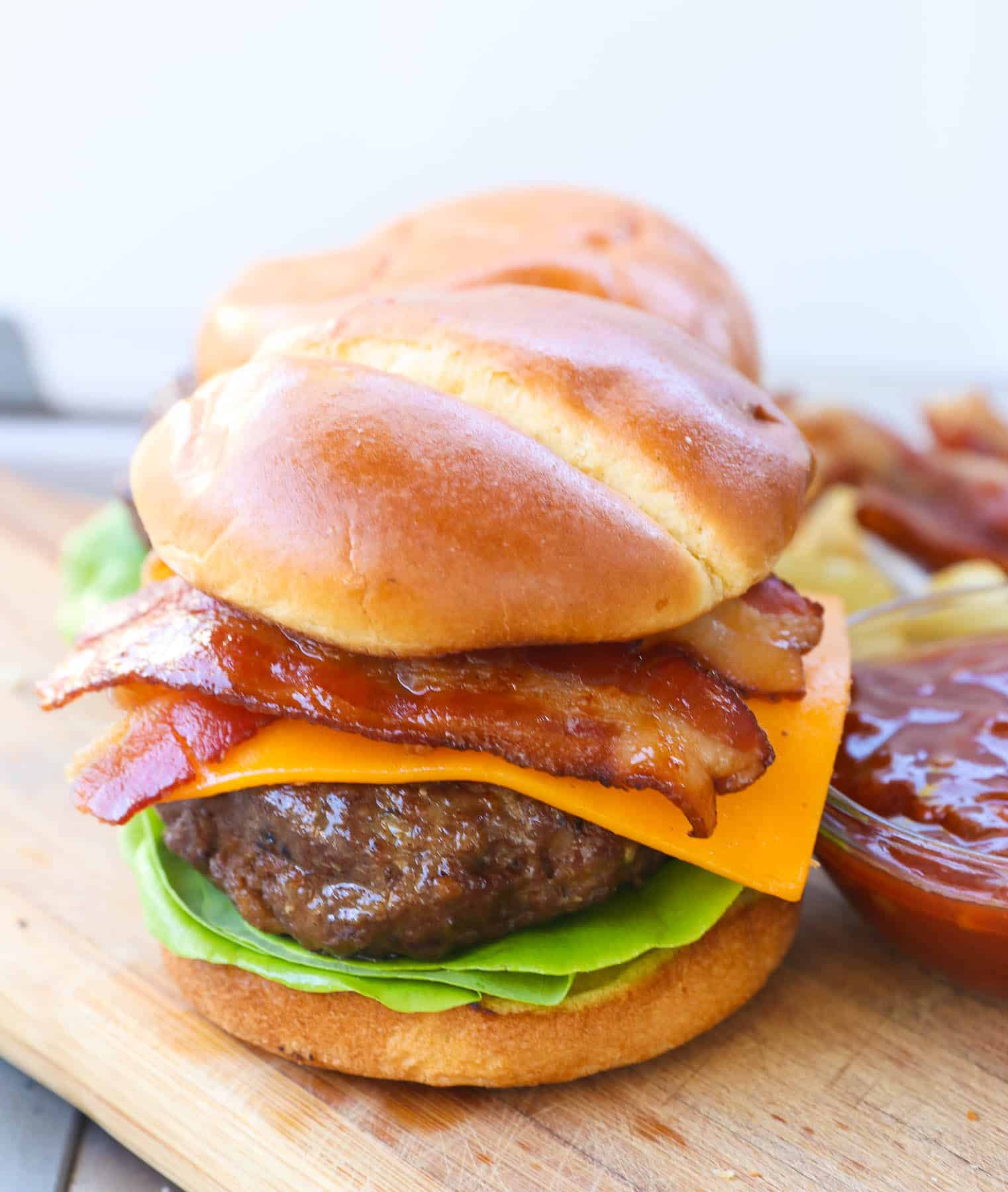 Grilled BBQ Bacon Burgers - feedthegrill.com