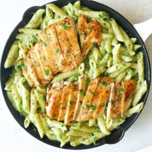 Fresh chicken pesto pasta