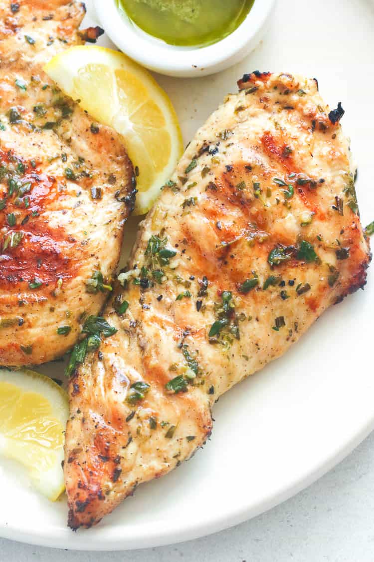 Greek Marinated Chicken with Lemon Slices