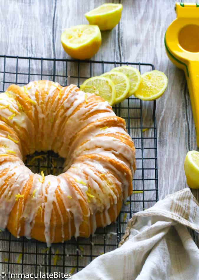 Lemon Sour Cream Pound Cake