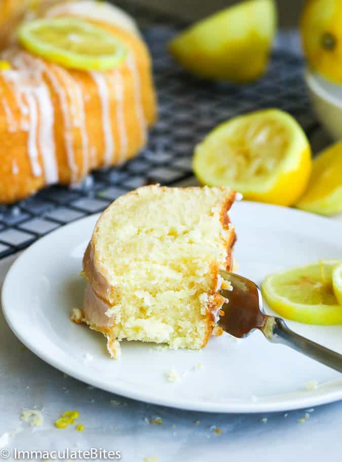 Lemon Sour Cream Pound Cake